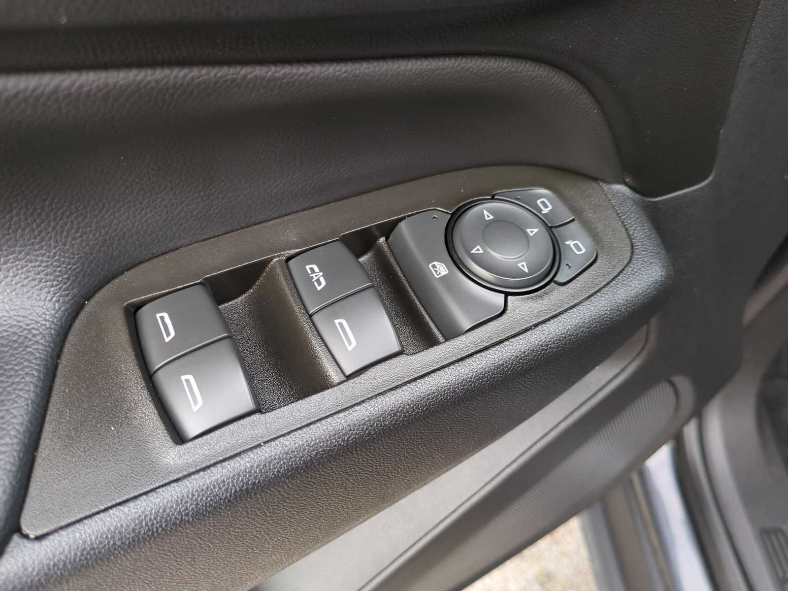 Used 2023 Chevrolet Equinox LT FWD image 22