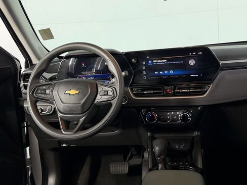 Used 2024 Chevrolet TrailBlazer LT image 13