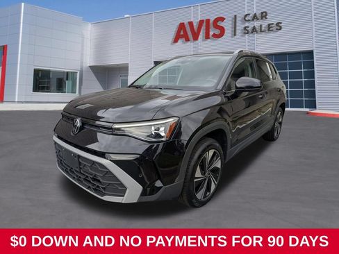 Used 2025 Volkswagen Taos SE AWD/4WD image 1