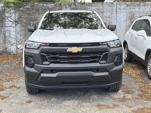 Certified 2025 Chevrolet Colorado W/T w/ WT Convenience Package II image 2