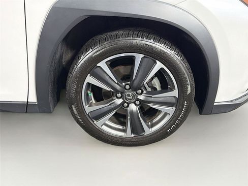 Used 2019 Lexus UX 200 FWD image 36