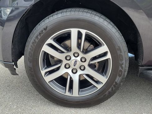 Used 2024 Ford Expedition Limited RWD image 6