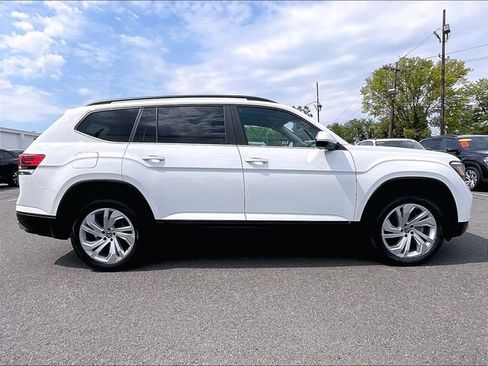 Used 2023 Volkswagen Atlas SE w/ Panoramic Sunroof Package AWD/4WD image 9