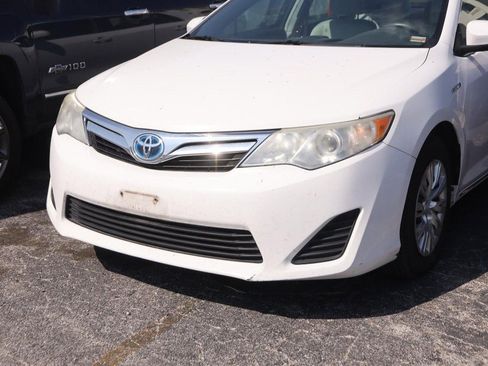 Used 2014 Toyota Camry LE image 5