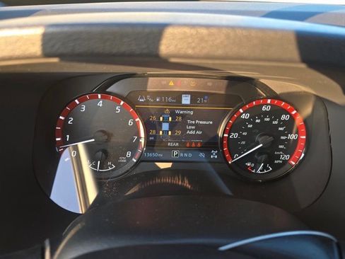 Used 2024 Nissan Frontier PRO-4X w/ Pro Convenience Package image 13