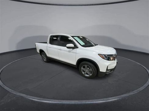 Certified 2023 Honda Ridgeline RTL image 2