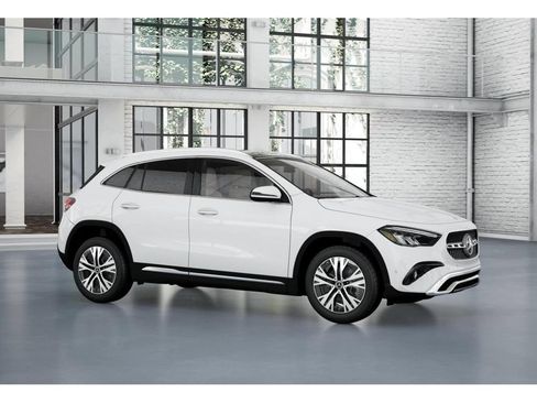 Certified 2025 Mercedes-Benz GLA 250 4MATIC image 13