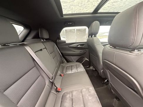 Used 2023 Chevrolet TrailBlazer RS w/ Sun and Liftgate Package image 17