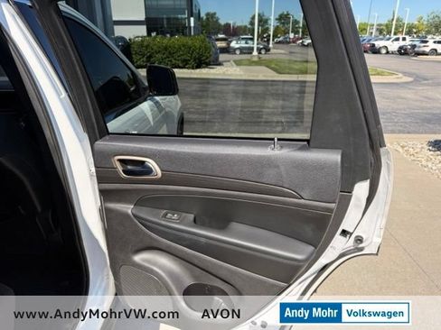 Used 2015 Jeep Grand Cherokee Laredo w/ Quick Order Package 23E AWD/4WD image 20
