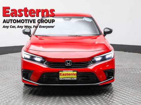 Used 2022 Honda Civic Sport image 2