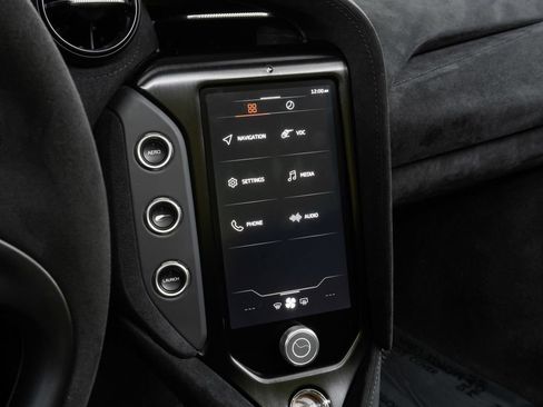 Used 2024 McLaren 750S Spider image 33