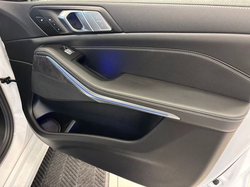 Used 2022 BMW X7 xDrive40i w/ Luxury Seating Package image 26