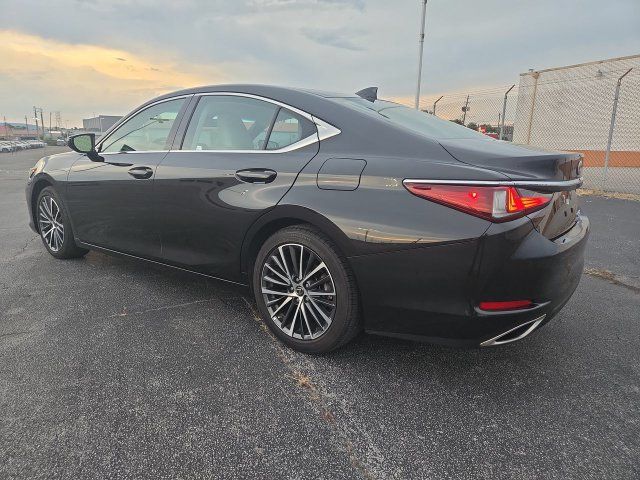 Used 2025 Lexus ES 350 w/ Premium Package FWD image 6