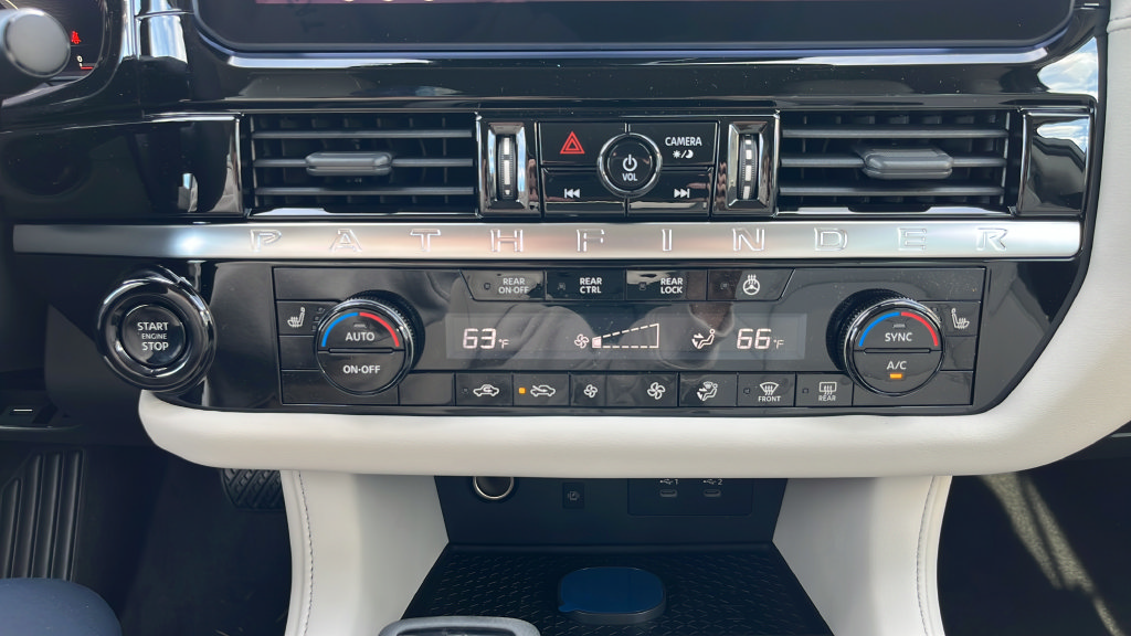 New 2026 Nissan Pathfinder SL AWD/4WD image 17