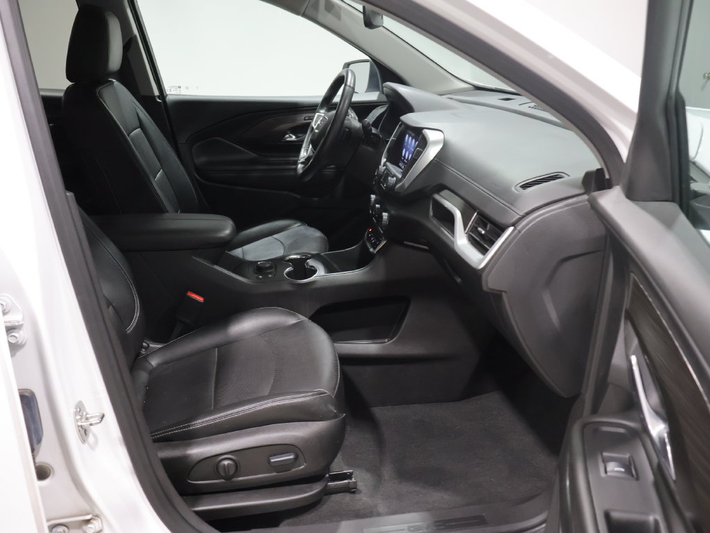 Used 2024 GMC Terrain SLT AWD/4WD image 22