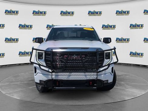 Used 2024 GMC Sierra 1500 AT4 w/ Technology Package AWD/4WD image 14