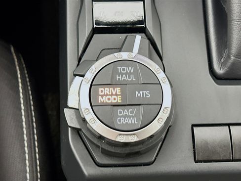 Used 2024 Toyota Tacoma TRD Off-Road image 26