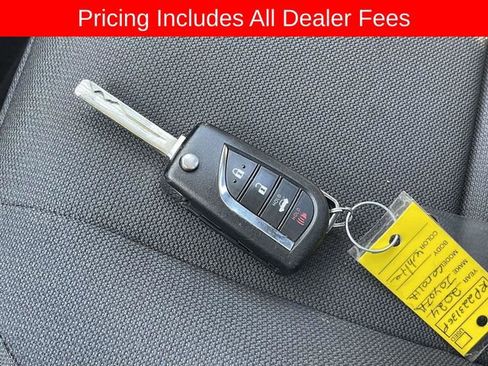 Used 2024 Toyota Corolla LE FWD image 31