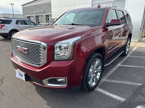 Used 2016 GMC Yukon Denali w/ Open Road Package image 3