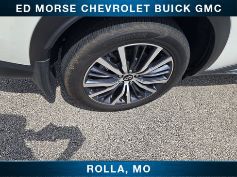 Used 2025 INFINITI QX60 Sensory AWD/4WD image 11