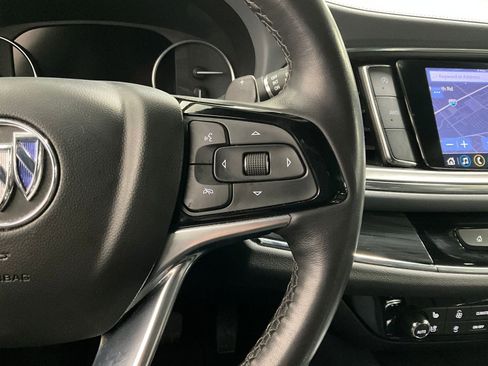 Used 2024 Buick Enclave Premium image 19