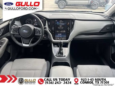 Used 2024 Subaru Outback Premium AWD/4WD image 12