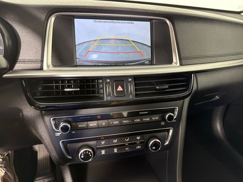 Used 2019 Kia Optima LX FWD image 16