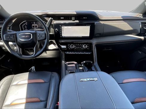Used 2024 GMC Sierra 2500 AT4 w/ Technology Package AWD/4WD image 23