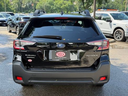 Certified 2025 Subaru Outback Premium AWD/4WD image 9