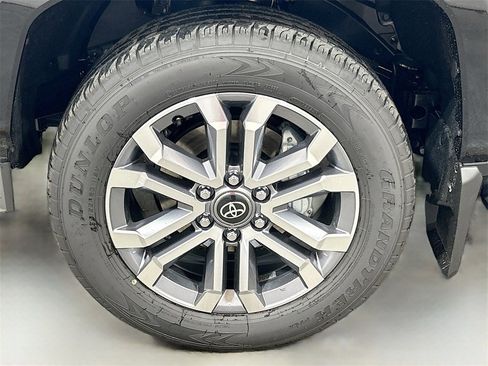 New 2025 Toyota 4Runner Limited image 8