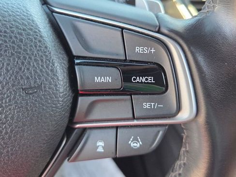 Used 2018 Honda Accord Sport image 22