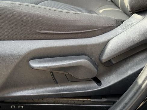 Used 2023 Toyota RAV4 LE FWD image 25