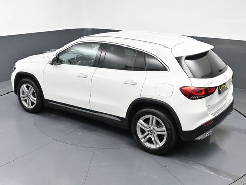 Used 2022 Mercedes-Benz GLA 250 w/ Premium Package Lite image 44