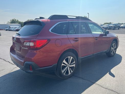 Used 2019 Subaru Outback 2.5i Limited AWD/4WD image 4