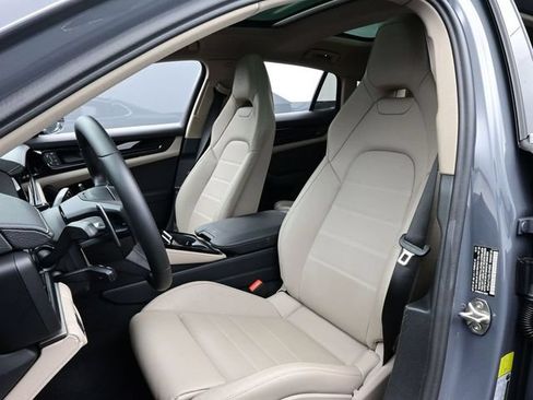 Certified 2025 Porsche Panamera 4 AWD/4WD image 5