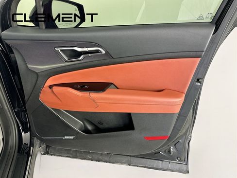 Used 2023 Kia Sportage SX image 35