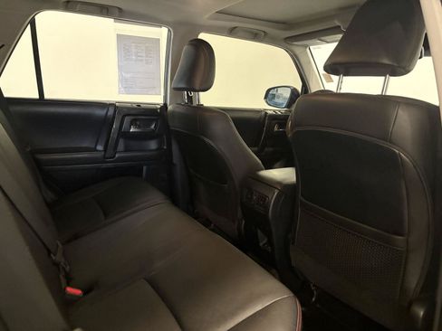 Used 2024 Toyota 4Runner TRD Off-Road Premium w/ Moonroof Package AWD/4WD image 41