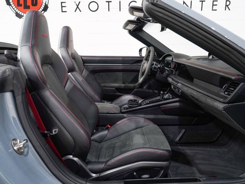 Used 2024 Porsche 911 Carrera GTS image 16