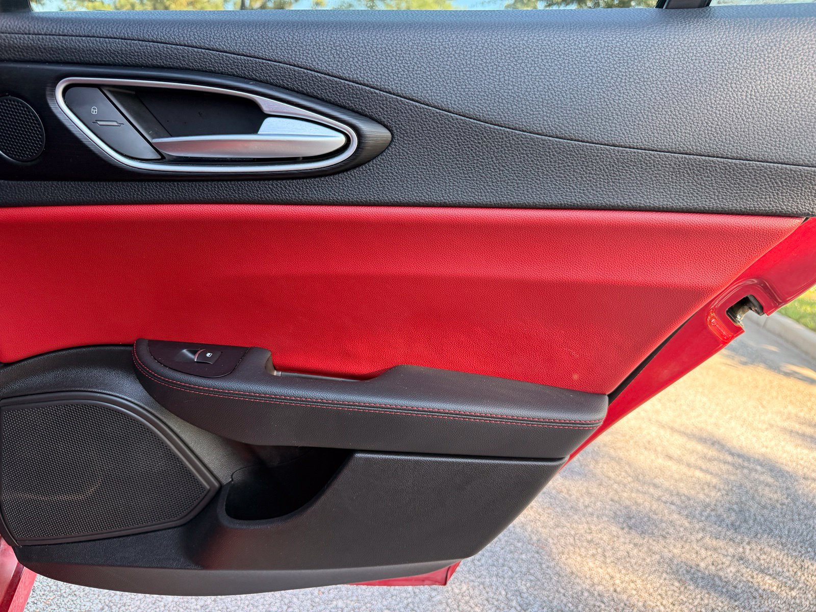 Used 2017 Alfa Romeo Giulia AWD image 46