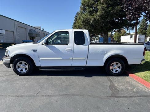 Used 2001 Ford F150 XLT RWD image 8