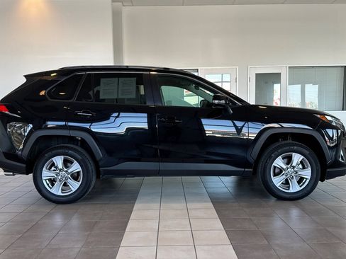 Used 2025 Toyota RAV4 XLE FWD image 3