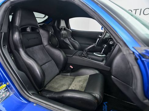 Used 2006 Dodge Viper SRT-10 RWD image 17