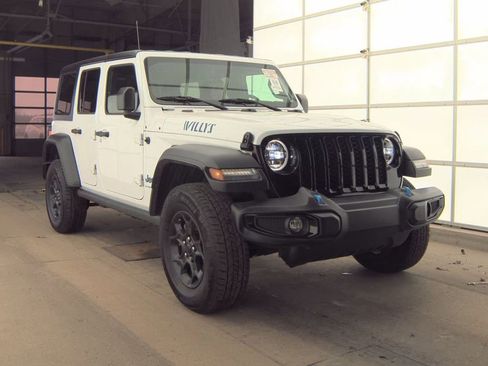 Used 2023 Jeep Wrangler Unlimited w/ Cold Weather Group image 3
