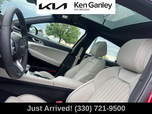 Used 2023 Genesis G70 2.0T w/ Sport Prestige Package AWD/4WD image 11