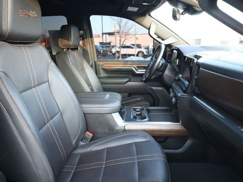 Used 2024 Chevrolet Silverado 3500 High Country w/ High Country Premium Package image 25