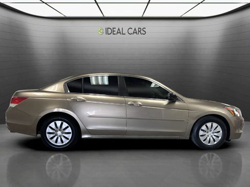 Used 2010 Honda Accord LX image 5