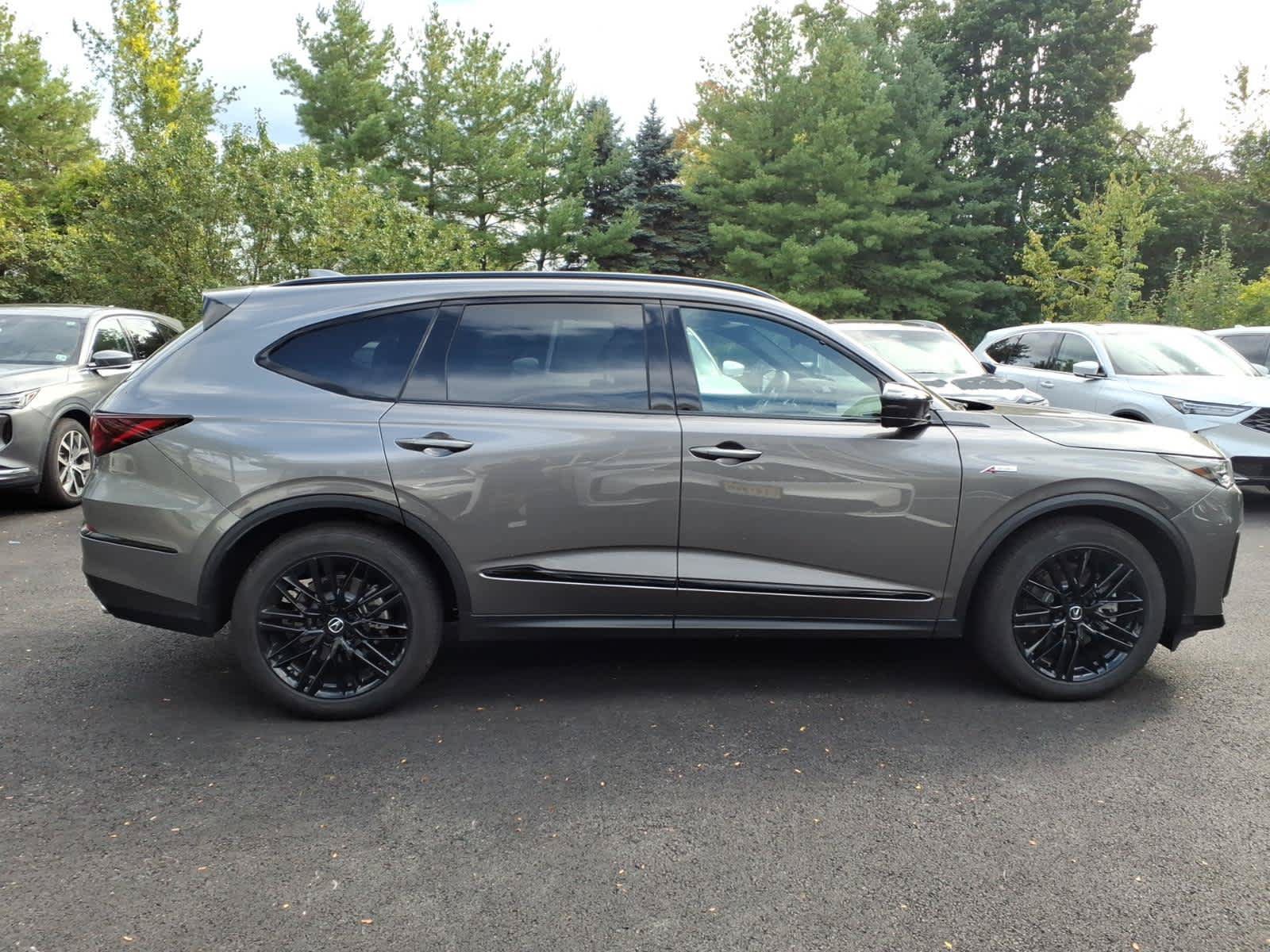 Used 2026 Acura MDX A-Spec w/ Advance Package AWD/4WD image 3