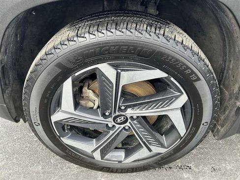 Used 2022 Hyundai Tucson Limited AWD/4WD image 18