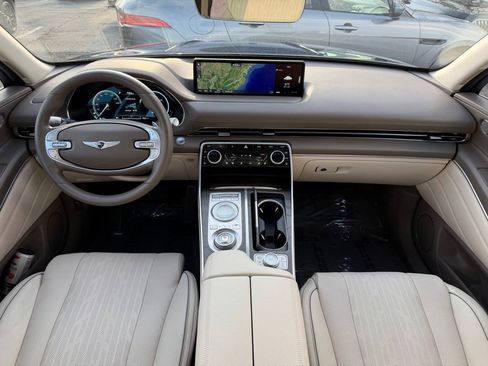 Used 2022 Genesis GV80 2.5T w/ Prestige Package 04 image 31