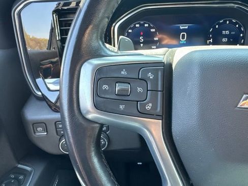 Used 2022 Chevrolet Silverado 1500 LTZ w/ LTZ Premium Package AWD/4WD image 18